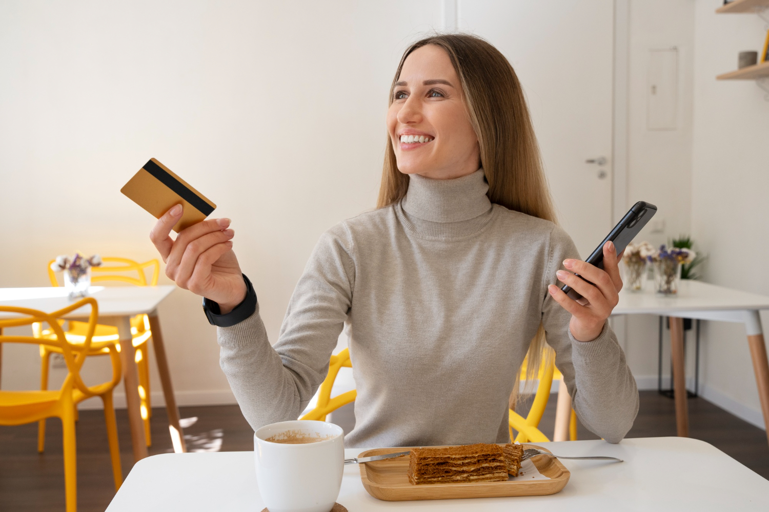 Tarjetas de Débito y Crédito en Panamá: Comparación, Cuotas y Recomendaciones